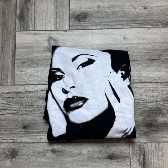 Gildan Womens Black Long Sleeve Official Selena Merch Roses T-Shirt Small - Picture 1 of 7